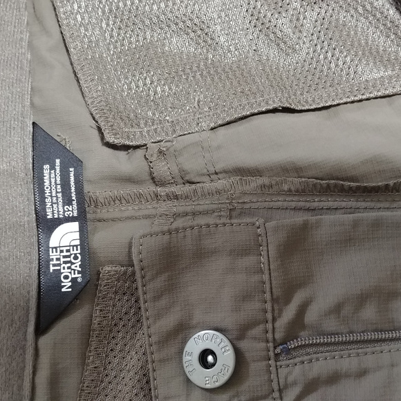 The North Face shorts - Picture 3 of 5